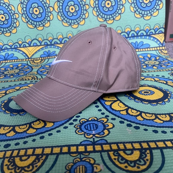 Nike hate - Picture 3 of 6